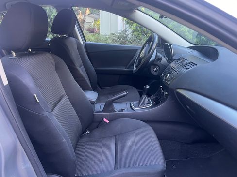 Used 2012 MAZDA MAZDA3 i SV FWD image 23