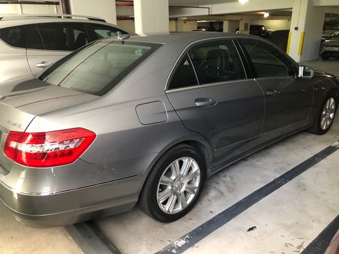 Used 2013 Mercedes-Benz E 350 4MATIC Sedan image 4