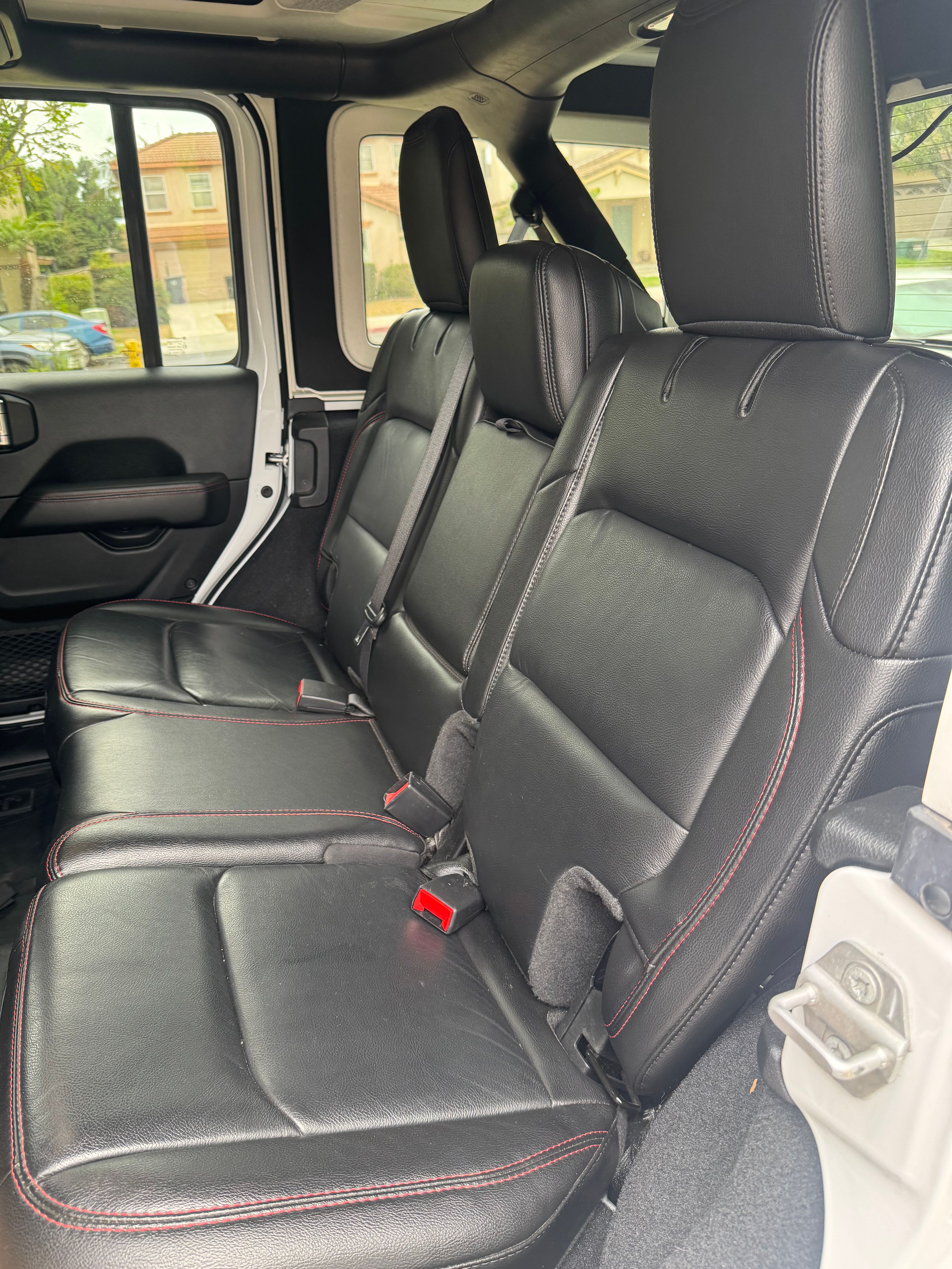 Used 2021 Jeep Wrangler Unlimited Rubicon AWD/4WD image 9