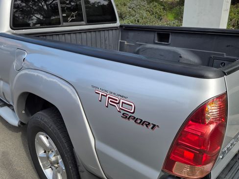 Used 2006 Toyota Tacoma PreRunner image 10