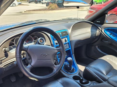 Used 2000 Ford Mustang GT image 2