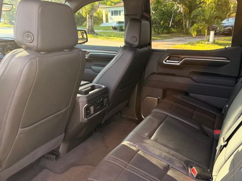 Used 2024 Chevrolet Silverado 1500 High Country w/ Midnight Edition image 13