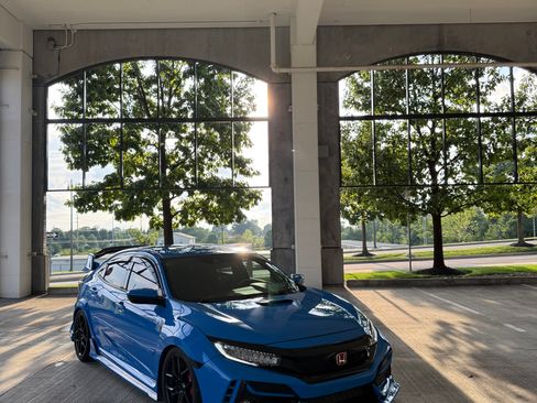 Used 2021 Honda Civic Type R image 10