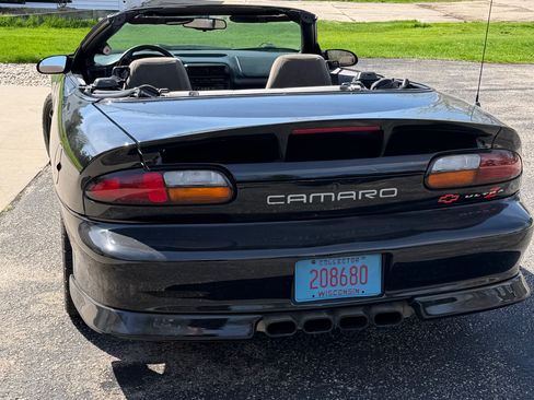 Used 2000 Chevrolet Camaro Z28 RWD image 6