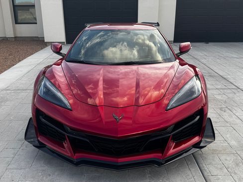 Used 2024 Chevrolet Corvette Z06 RWD image 32