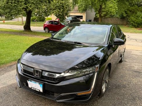 Used 2018 Honda Clarity Plug-In Hybrid image 4