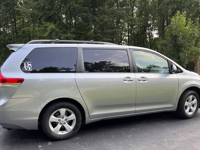 Used 2012 Toyota Sienna LE