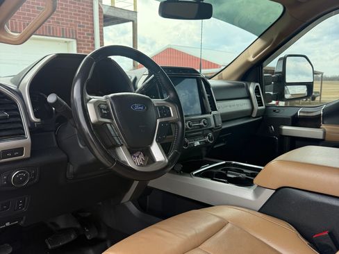 Used 2022 Ford F250 Lariat w/ Lariat Ultimate Package image 8