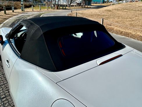 Used 2022 MAZDA MX-5 Miata Grand Touring image 9