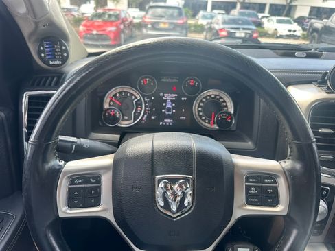 Used 2015 RAM 1500 Laramie w/ Convenience Group AWD/4WD image 10