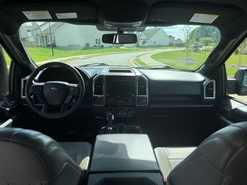 Used 2015 Ford F150 XLT w/ Equipment Group 301A Mid AWD/4WD image 14