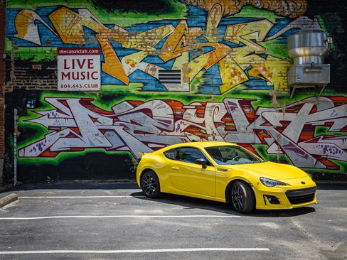 Used 2017 Subaru BRZ Series.Yellow image 1