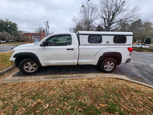 Used 2008 Toyota Tundra 2WD Regular Cab image 1