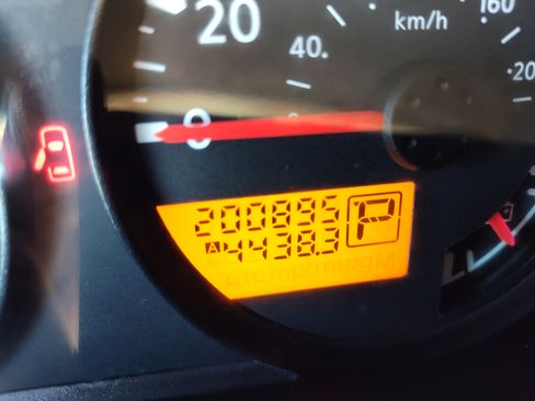 Used 2008 Nissan Xterra S image 11