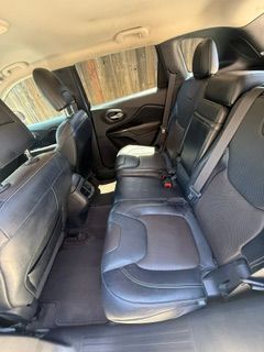 Used 2014 Jeep Cherokee Limited w/ Luxury Group AWD/4WD image 16