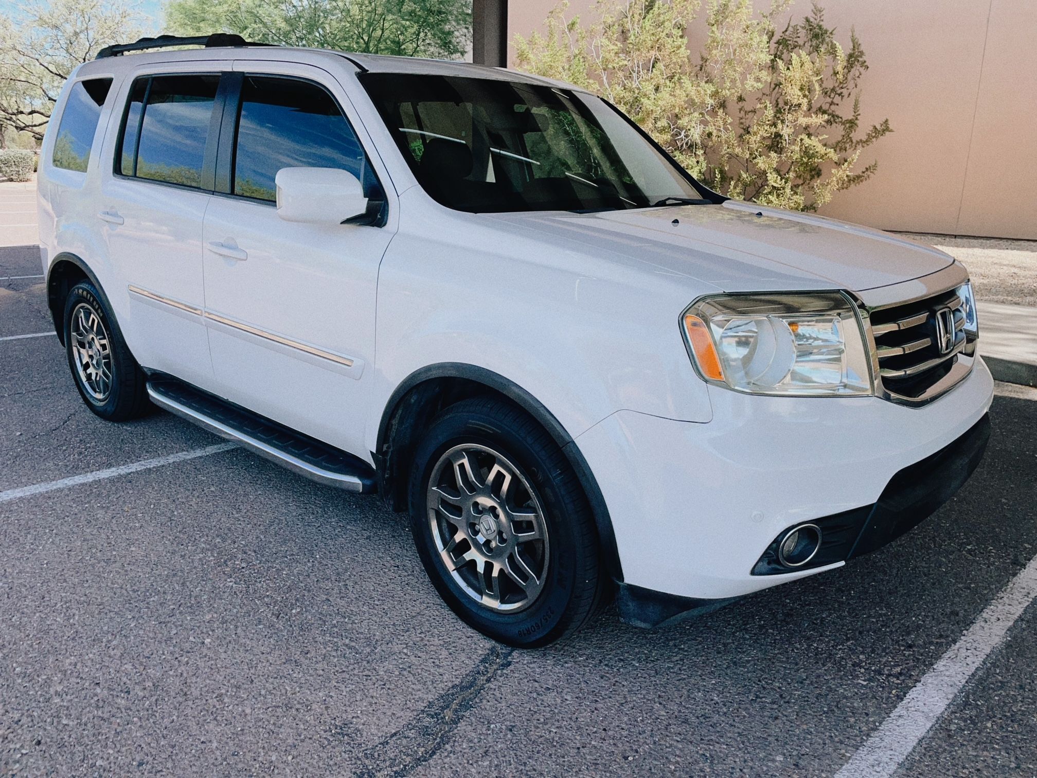 Used 2012 Honda Pilot Touring image 2