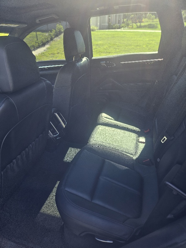 Used 2012 Porsche Cayenne AWD/4WD image 14