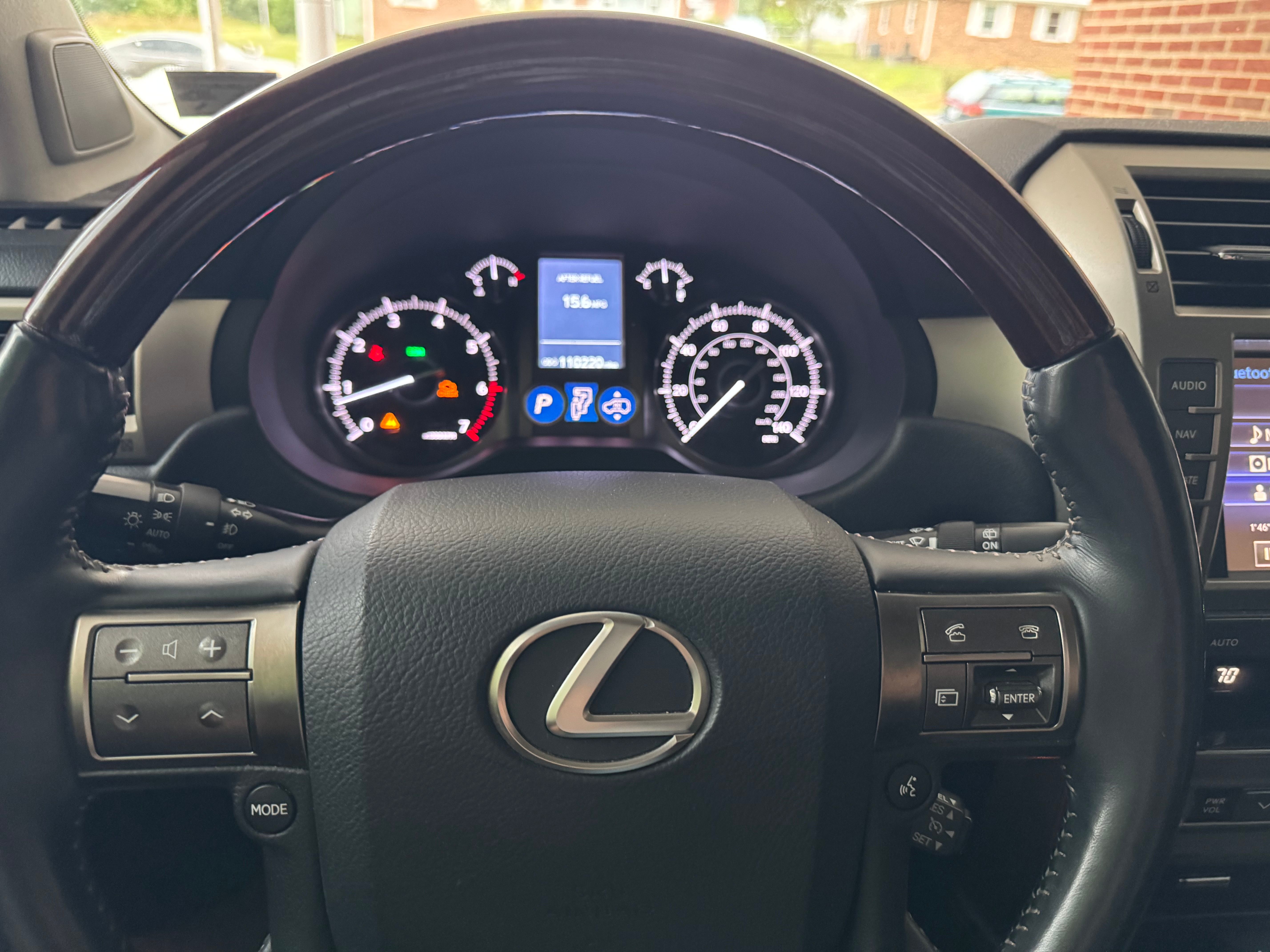 Used 2014 Lexus GX 460 Luxury AWD/4WD image 8