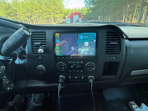 Used 2013 Chevrolet Silverado 2500 LT w/ Interior Plus Package image 17