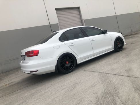 Used 2015 Volkswagen Jetta S image 9