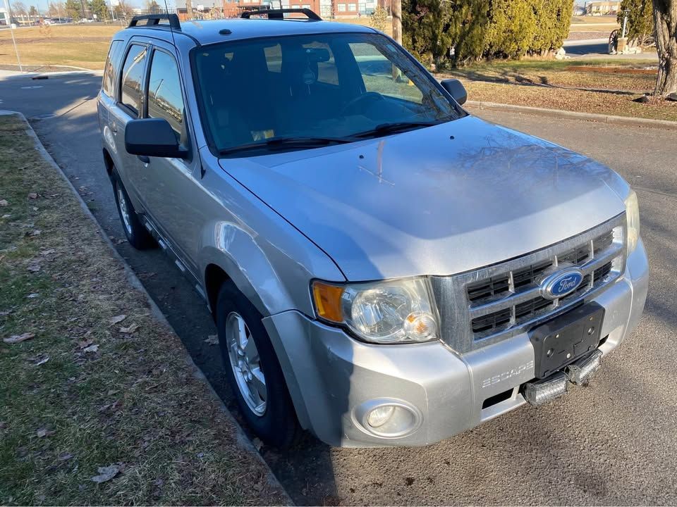 Used 2012 Ford Escape XLT AWD/4WD image 5