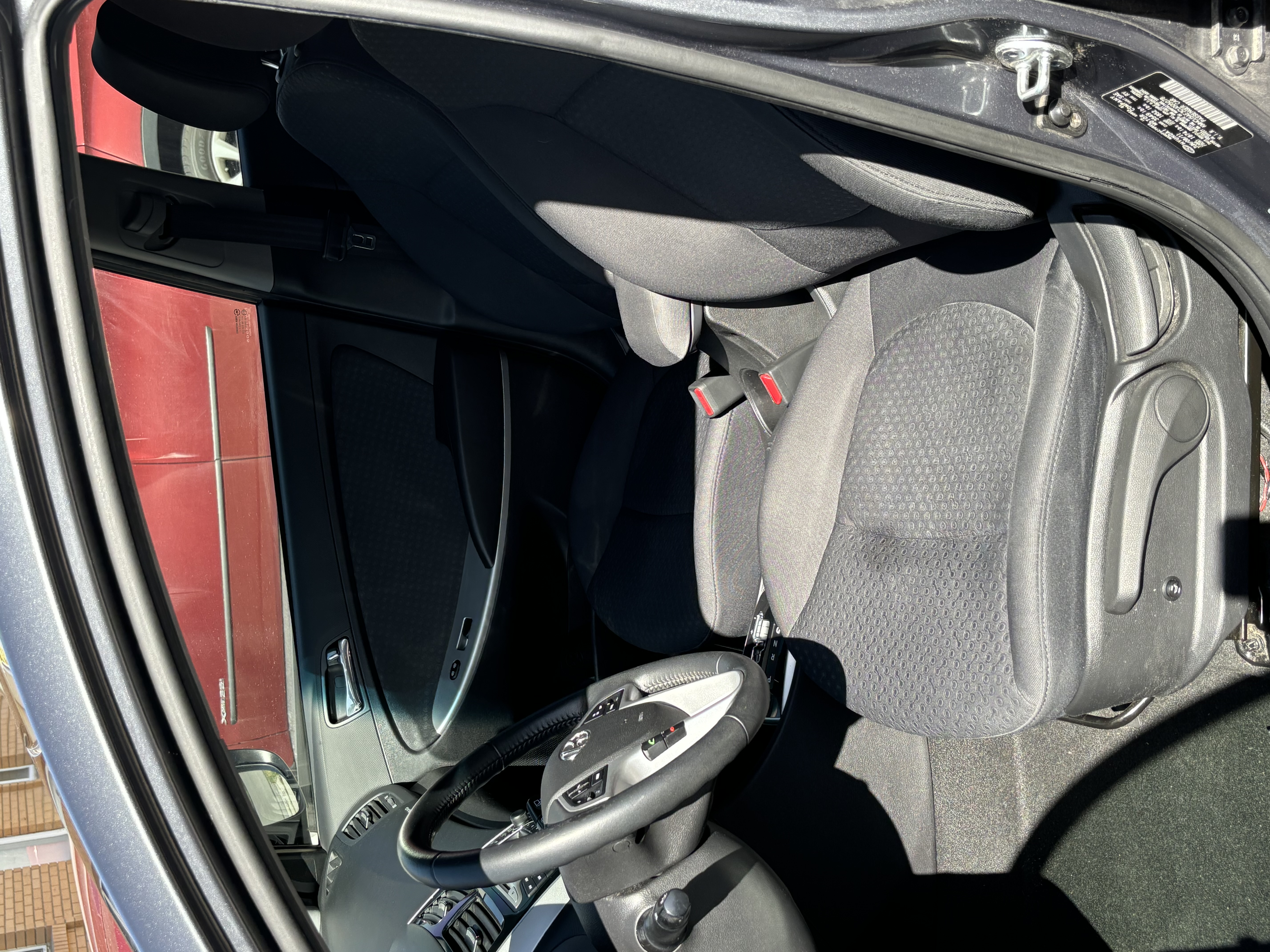 Used 2012 Hyundai Accent SE FWD image 16