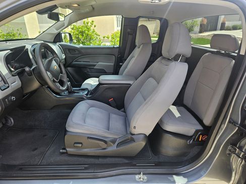 Used 2022 Chevrolet Colorado W/T w/ Custom Special Edition RWD image 5