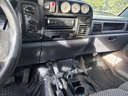 Used 1997 Dodge Ram 2500 Truck 4x4 Regular Cab image 11