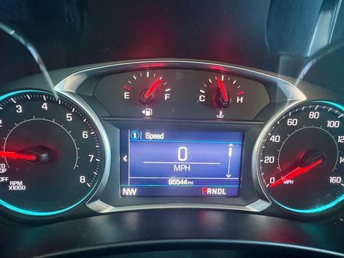 Used 2019 Chevrolet Equinox LT image 11