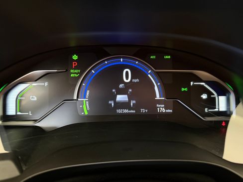 Used 2018 Honda Clarity Plug-In Hybrid image 8