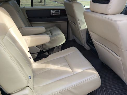 Used 2015 Lincoln Navigator L 4WD w/ Equipment Group 101A Reserve image 13