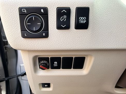 Used 2013 Lexus GX 460 460 Sport Utility 4D image 10