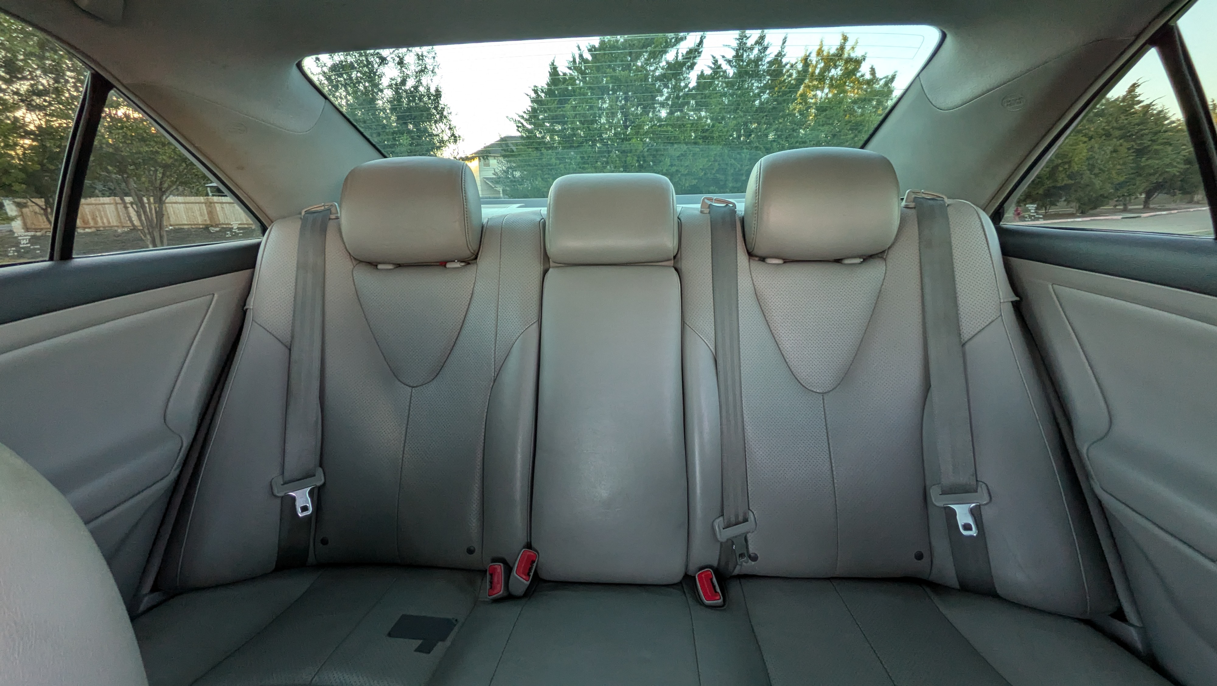 Used 2011 Toyota Camry SE w/ Sport Leather Pkg FWD image 23