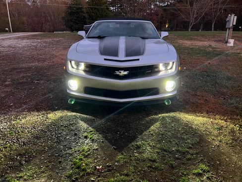 Used 2011 Chevrolet Camaro SS w/ RS Package image 5