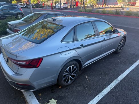 Used 2024 Volkswagen Jetta S FWD image 5
