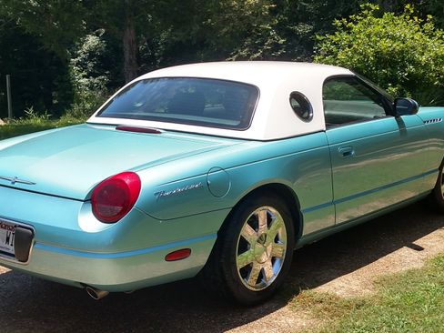 Used 2002 Ford Thunderbird RWD image 32