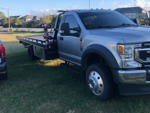 Used 2022 Ford F550 2WD Regular Cab Super Duty image 9