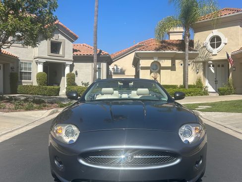 Used 2007 Jaguar XK Convertible RWD image 9