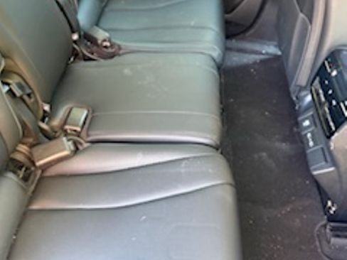 Used 2024 Acura MDX SH-AWD image 11