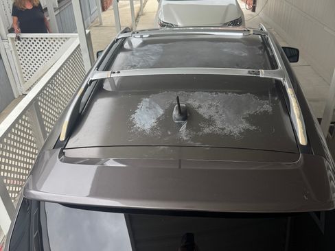 Used 2010 Nissan Rogue SL w/ Premium Pkg image 5