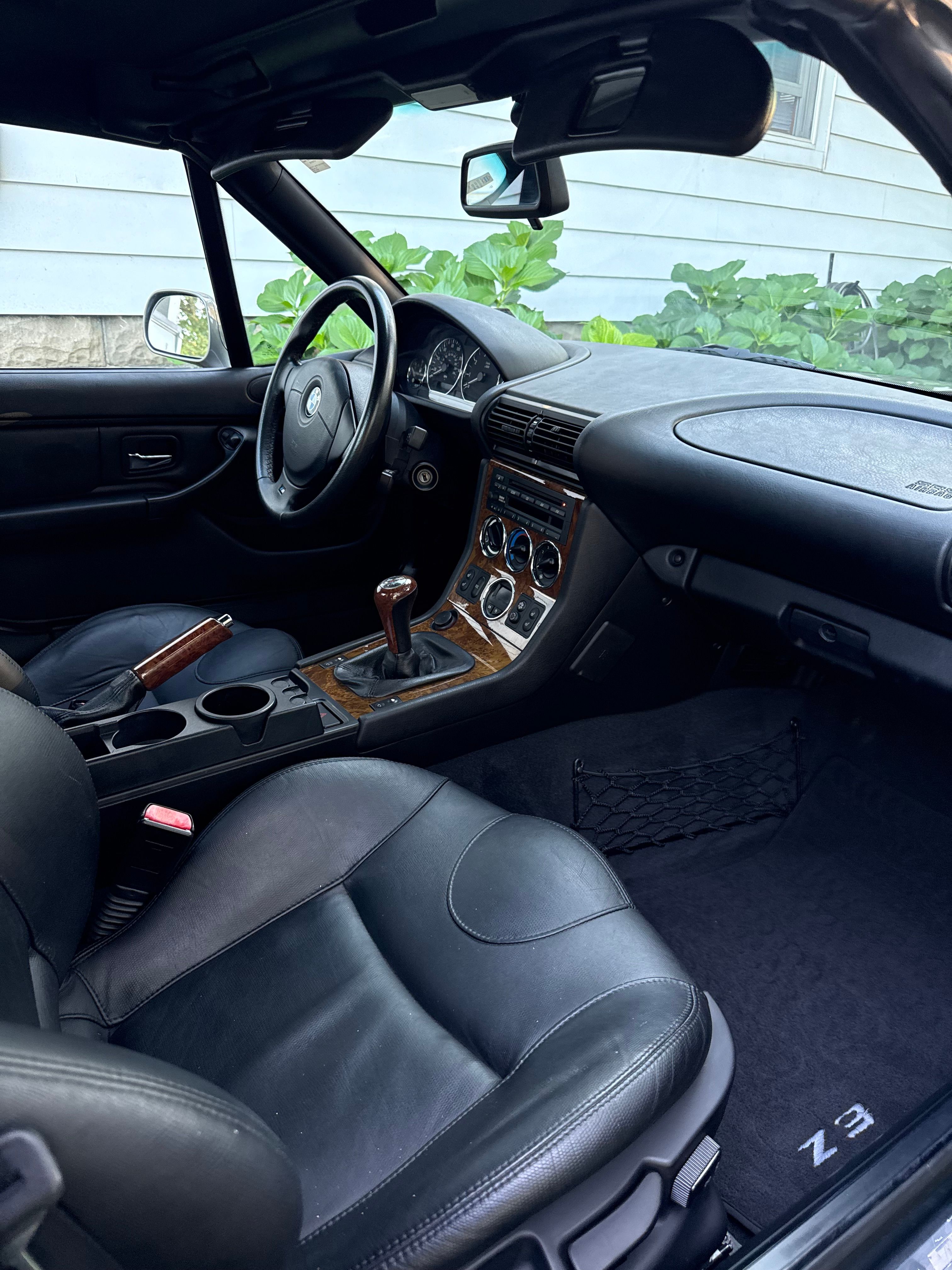 Used 2001 BMW Z3 3.0i RWD image 24