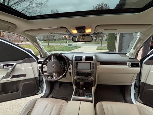 Used 2018 Lexus GX 460 image 8