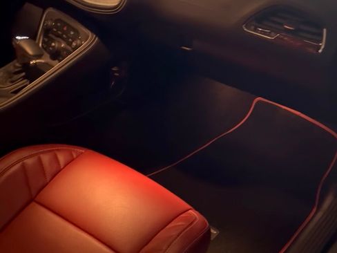 Used 2020 Dodge Challenger SRT Hellcat RWD image 12