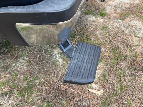 Used 2013 Chevrolet Silverado 2500 LT w/ Interior Plus Package image 8