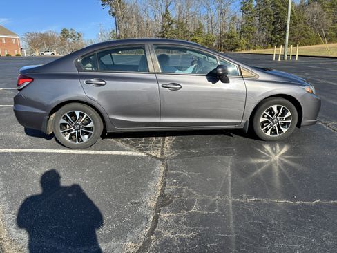 Used 2015 Honda Civic EX image 6