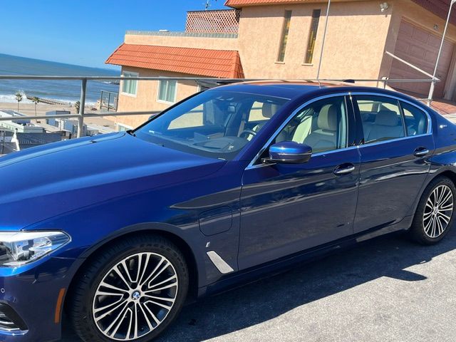 Used 2018 BMW 530e RWD image 9