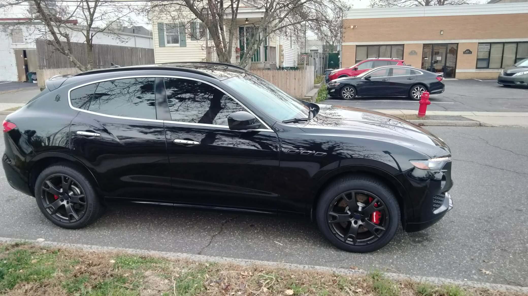 Used 2018 Maserati Levante S GranSport AWD/4WD image 5