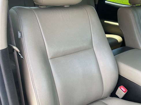Used 2010 Toyota Tundra Limited AWD/4WD image 16