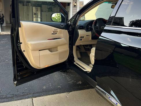 Used 2012 Lexus RX 450h AWD w/ Premium Pkg image 12
