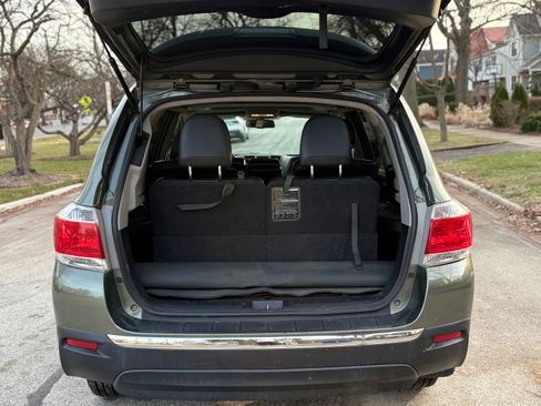 Used 2013 Toyota Highlander SE image 8